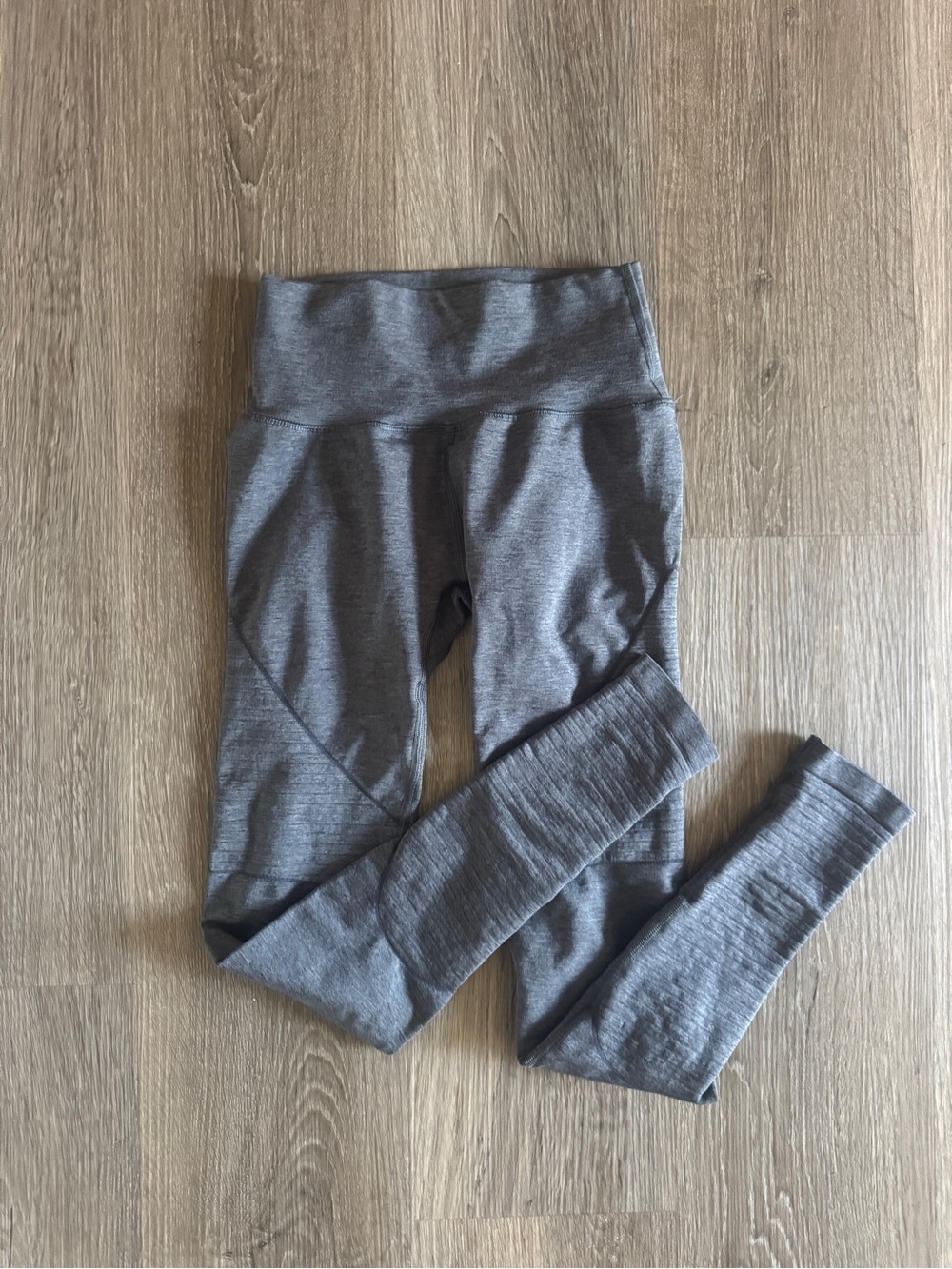 Alphalete Women's High-Rise Performance Leggings in Heather Gray